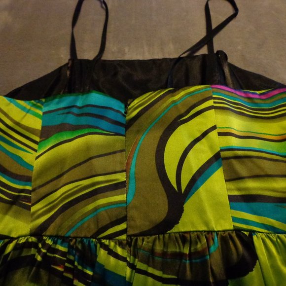 Elegant Multicolor Striped Prom Dress - Picture 4 of 9